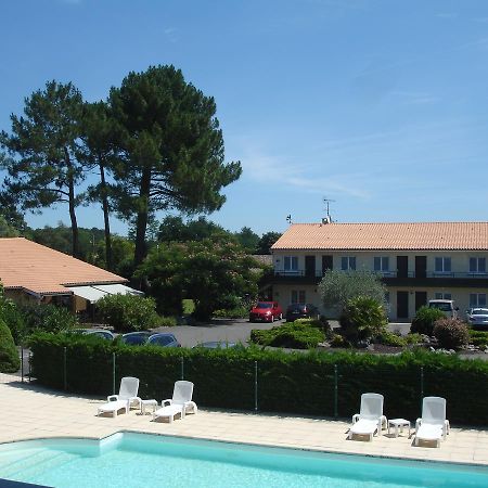 Hotel Restaurant Les Bruyeres Saint-Médard-en-Jalles Exterior photo